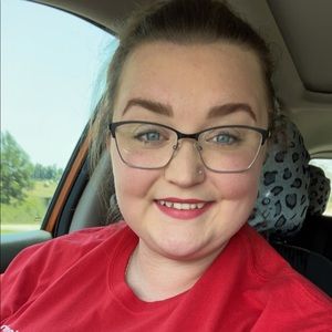 Meet your Posher, Ariel